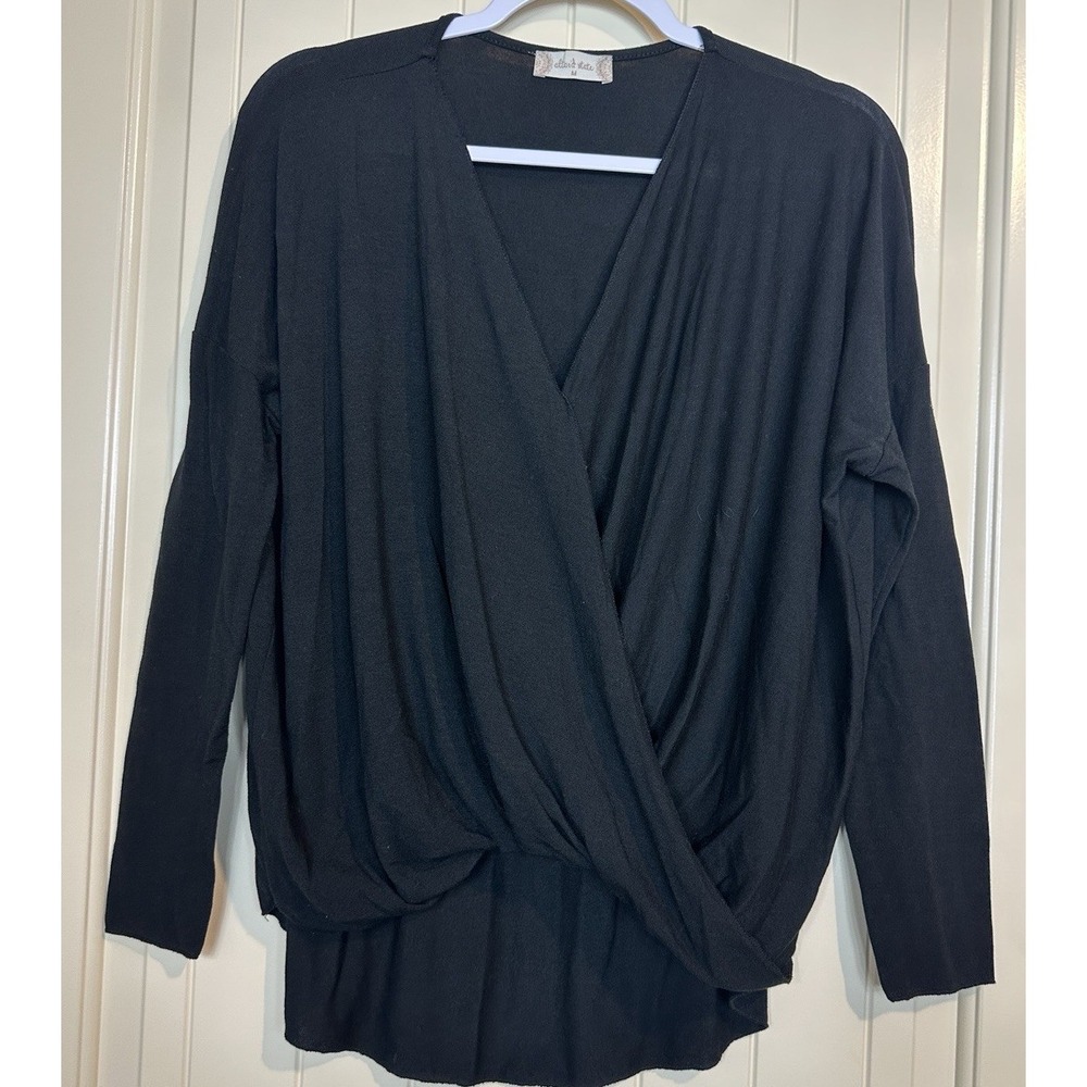 Altar'd State black rayon oversized long sleeve lightweight v-neck top shirt M‎